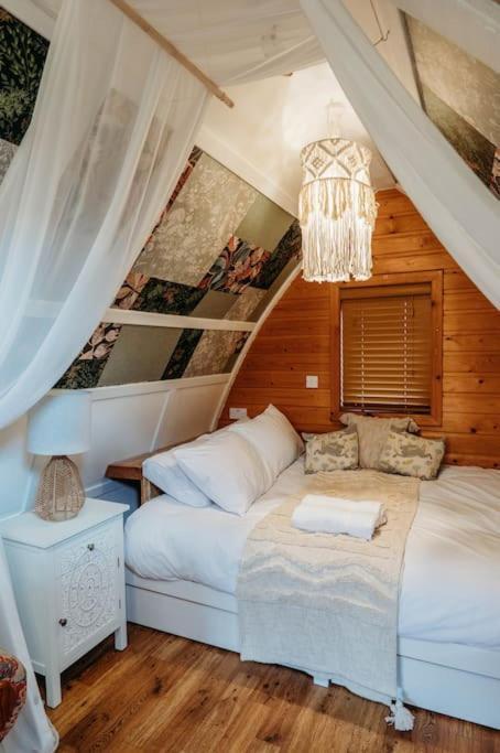 Robin Nest - Cosy Shepherd'S Hut Hideaway Callington Экстерьер фото